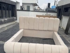 5x6 Ivory Velvet Rounded Bubble Bed