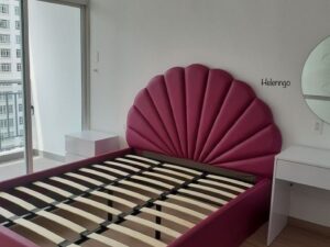 5x6 Magenta Scallop Bed