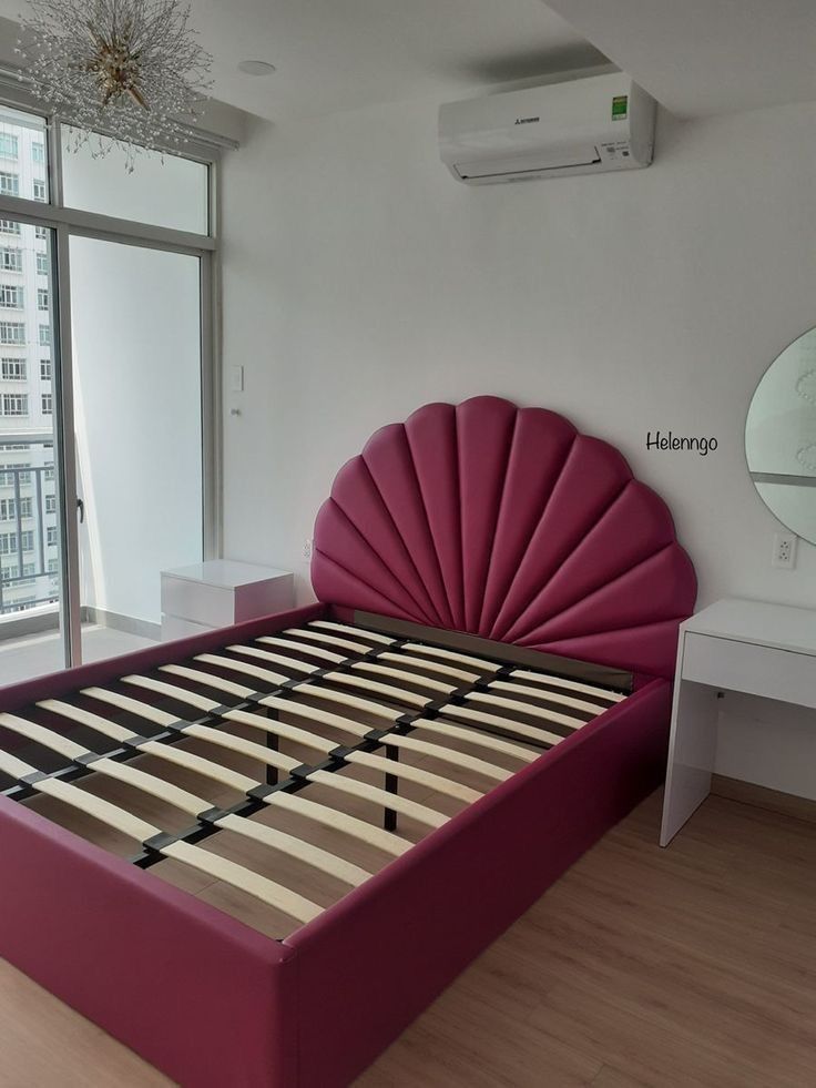 5x6 Magenta Scallop Bed