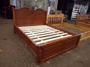 5x6 Mahogany Crown Bed
