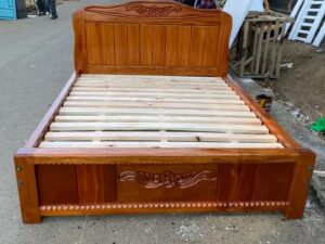 5x6 Mahogany Floral Carved Bed