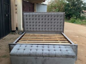 5x6 Platinum Chester Bed + Storage Box