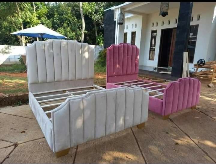 5x6 Ribbed Panel Bed