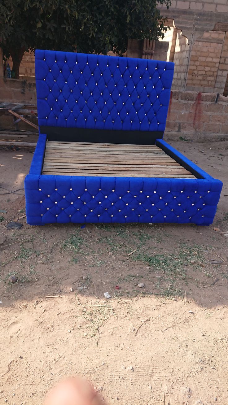 5x6 Royal Blue Crystal Chesterfield Bed