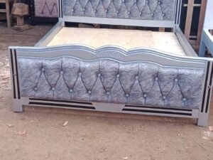 5x6 Silver Diamond Tufted Mocket Bed