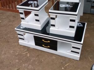 Black & White Coffee Table Set
